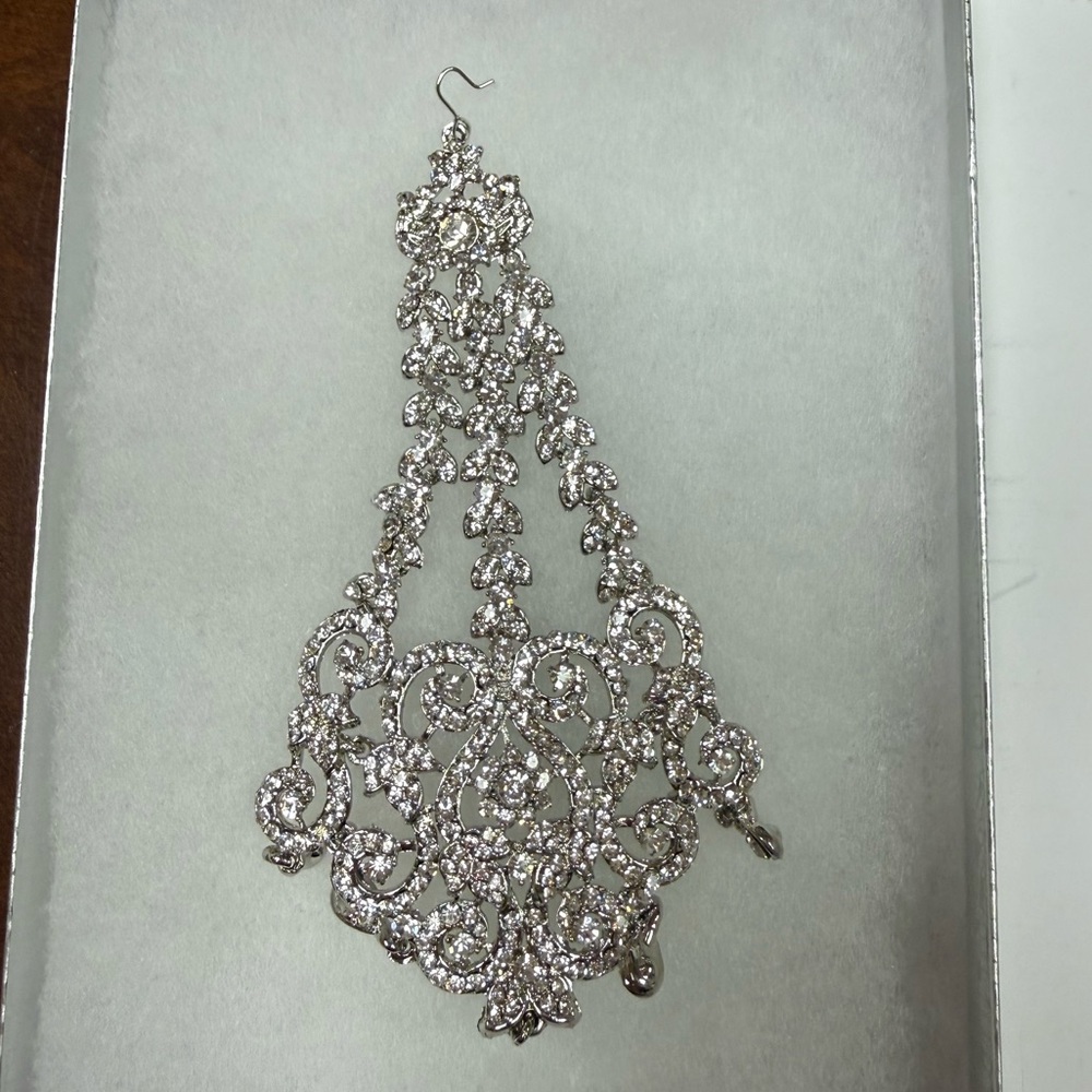 Side tikka Indian jewellery